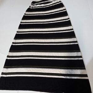 Women Stripe Long Skirt Size Small